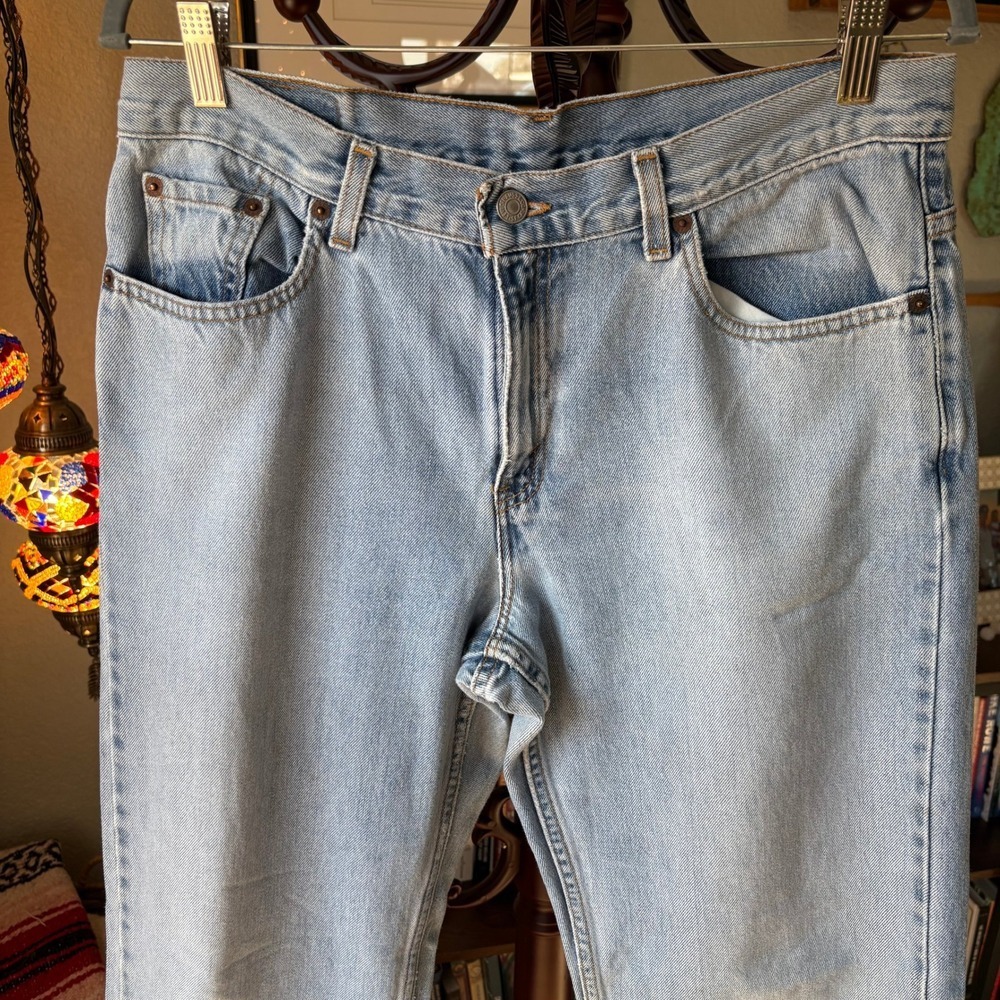 Vintage 90s Levi's 560 Loose Fit Straight Leg Jeans • Light Wash, Size 12 - Picture 10 of 12